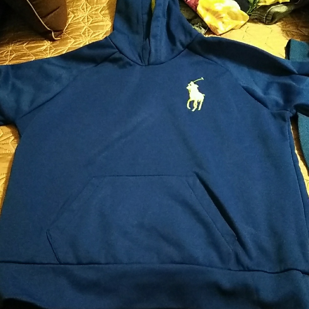 Boys pullover